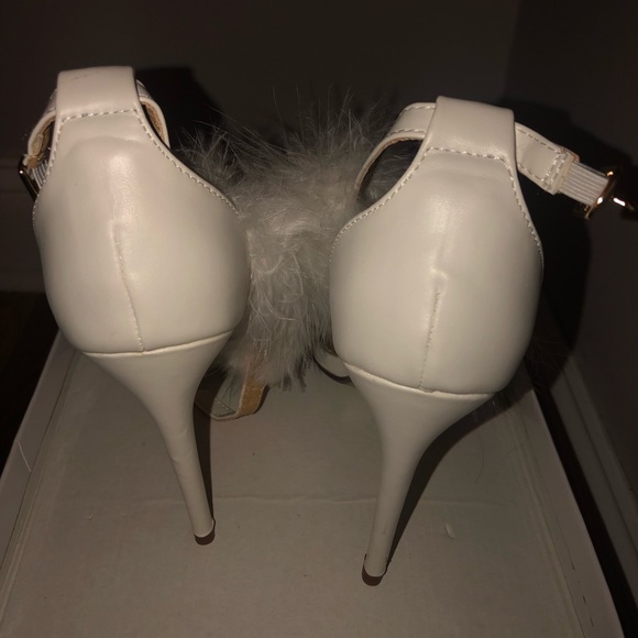 White sandal heels Cape Robbin - Picture 2 of 8